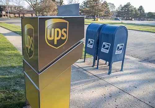 Who’s Cheaper: UPS Or USPS? | Full [Shipping Guide] Inside